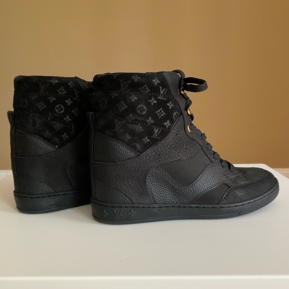 Excellent Louis Vuitton Ankle Boots - Picture 4 of 15